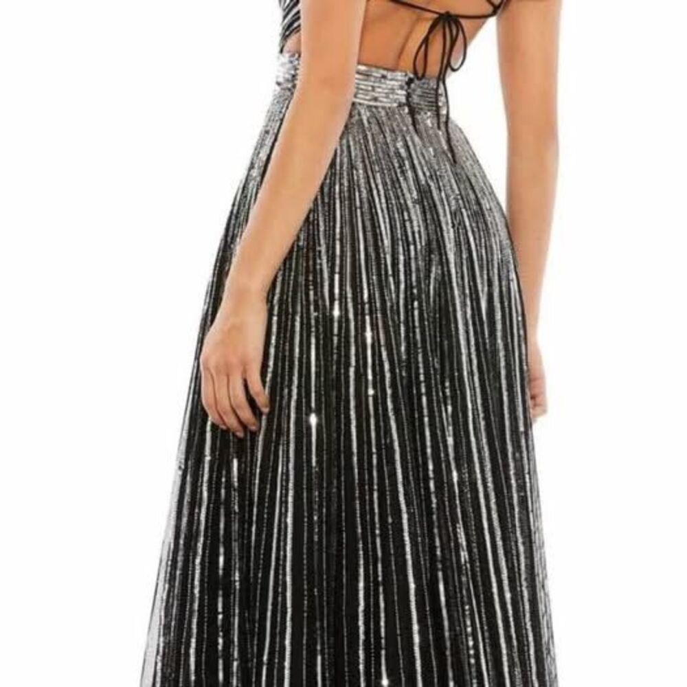MAC DUGGAL 5568 SEQINED CUTOUT RUFFLED CAP SLEEVE LACE UP BLACK GOWN size 8 - Picture 2 of 7